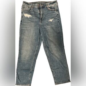 American Eagle Outfitters 🦅 Mom Straight Jeans Size 12